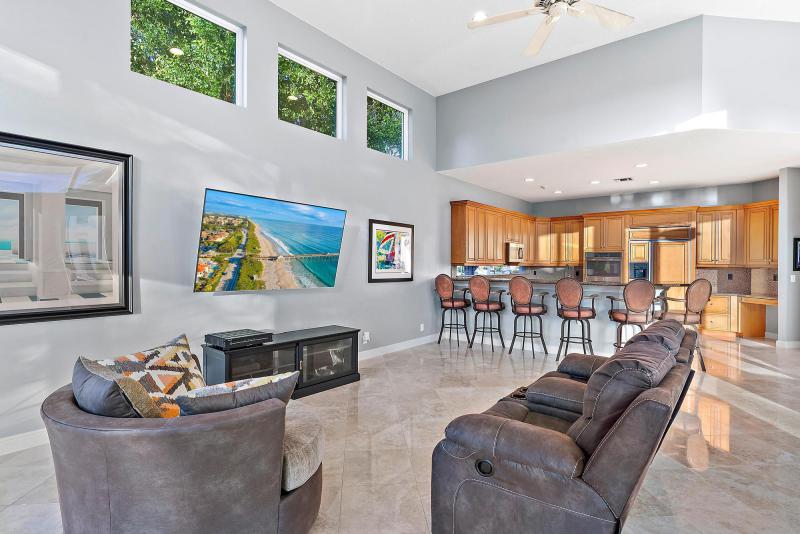  Single Family Homes Photo 21:  West Palm Beach,  FL 33412