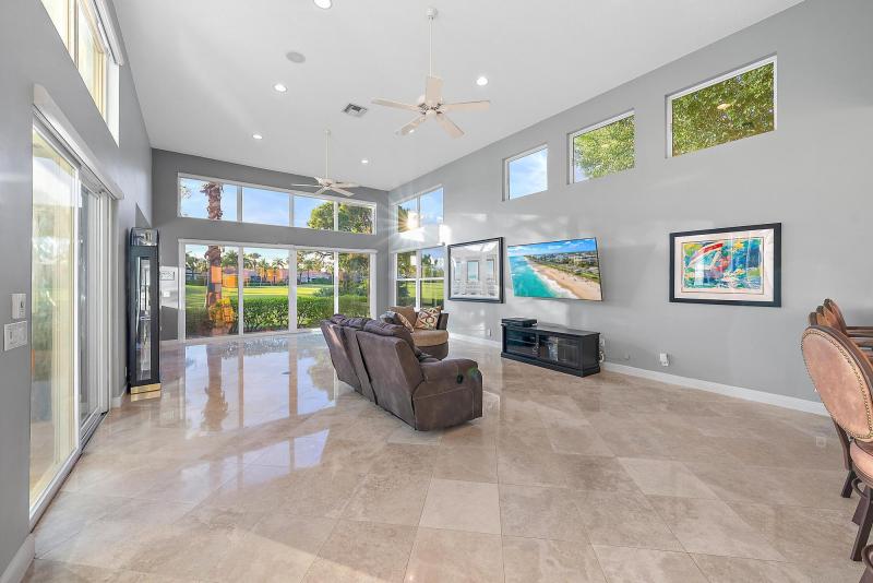  Single Family Homes Photo 23:  West Palm Beach,  FL 33412