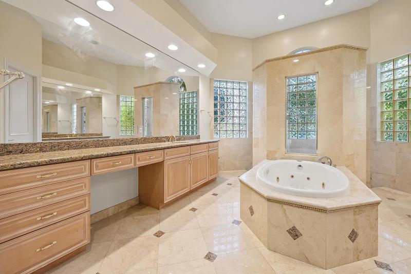  Single Family Homes Photo 31:  West Palm Beach,  FL 33412