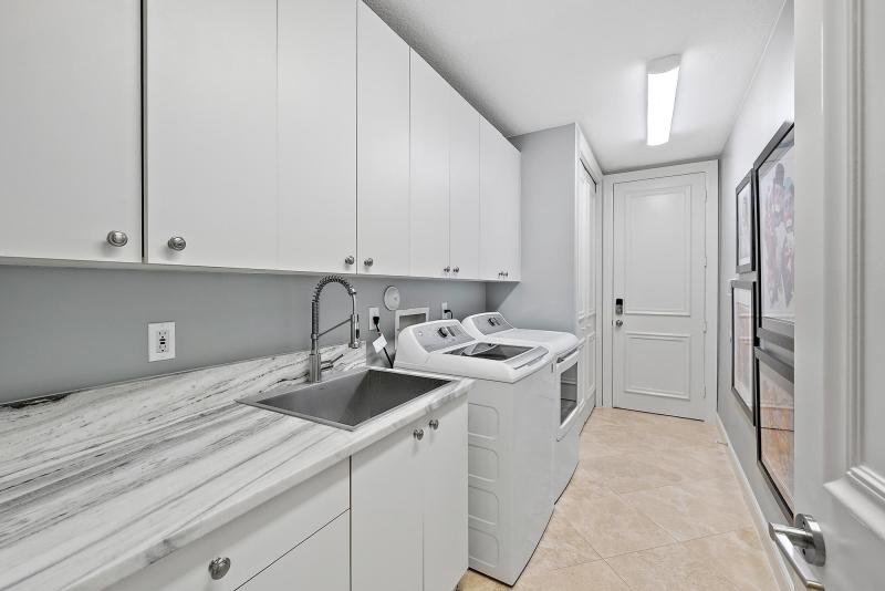  Single Family Homes Photo 46:  West Palm Beach,  FL 33412