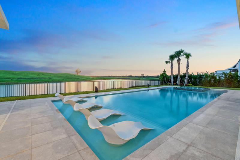  Single Family Homes Photo 108:  Palm Beach Gardens,  FL 33412