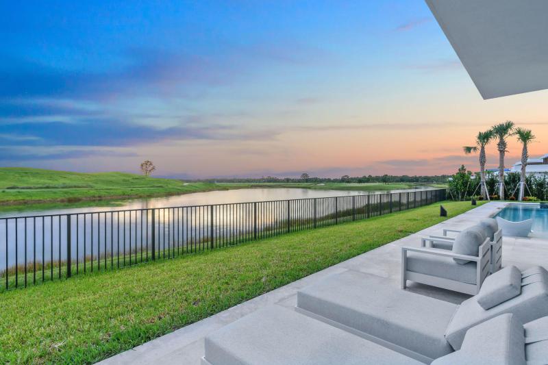  Single Family Homes Photo 116:  Palm Beach Gardens,  FL 33412