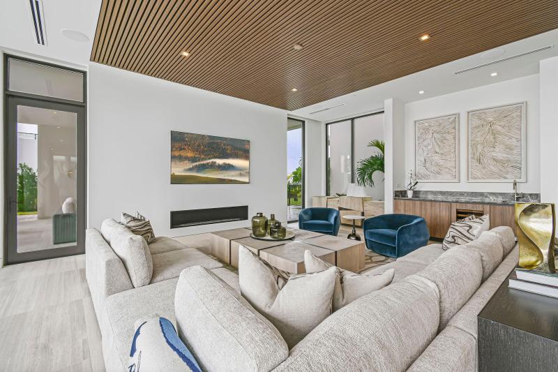  Single Family Homes Photo 16:  Palm Beach Gardens,  FL 33412