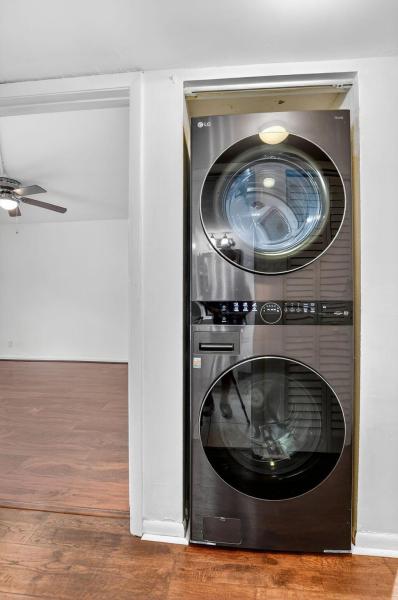  Condo & Townhome Photos