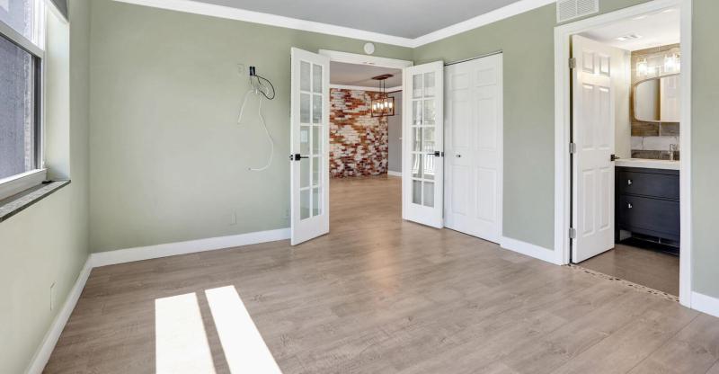  Condo & Townhome Photos