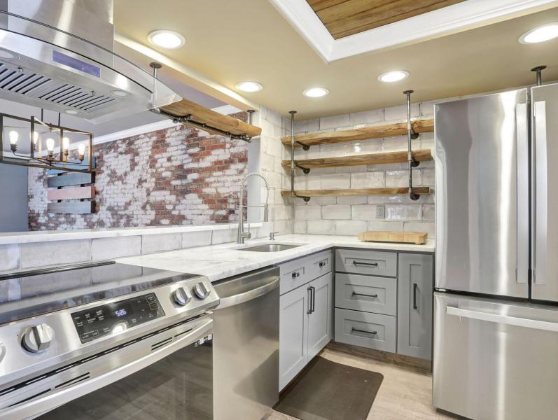  Condo & Townhome Photos