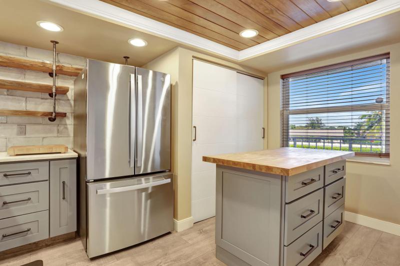  Condo & Townhome Photos