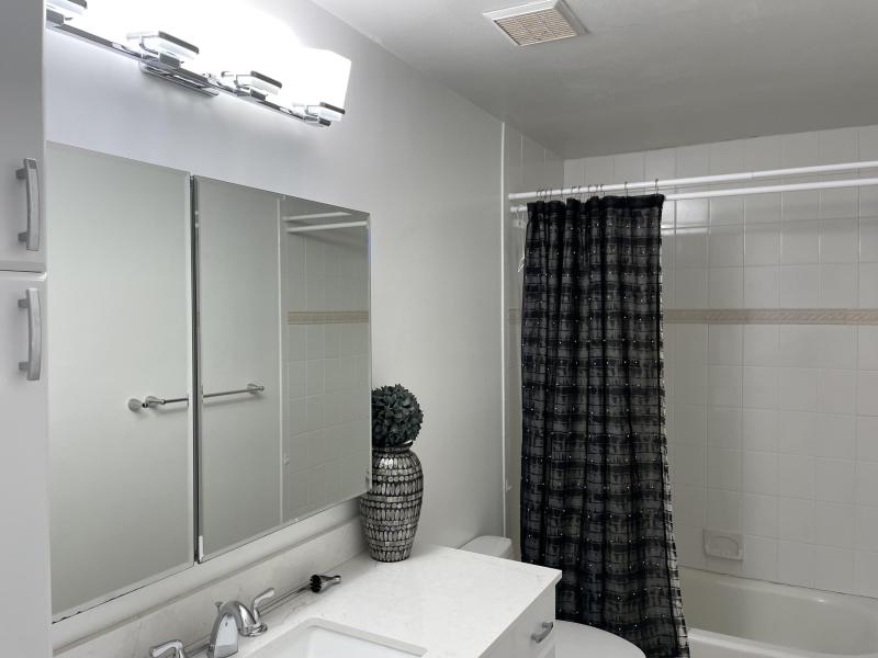  Condo & Townhome Photos