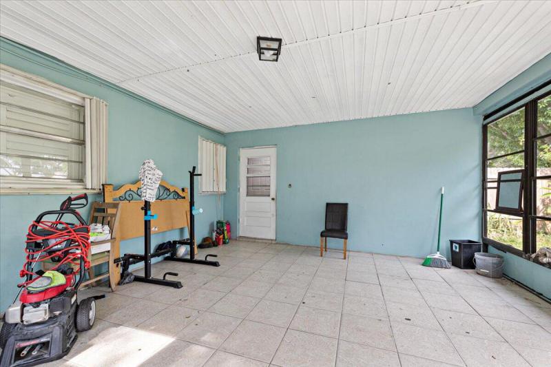 Duplex, Triplex and Fourplex Images