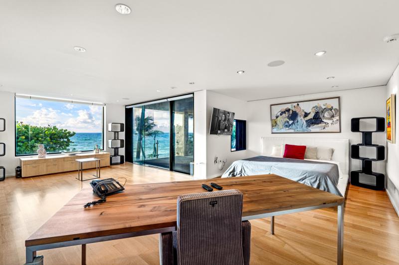  Single Family Homes Photo 22:  Manalapan,  FL 33462