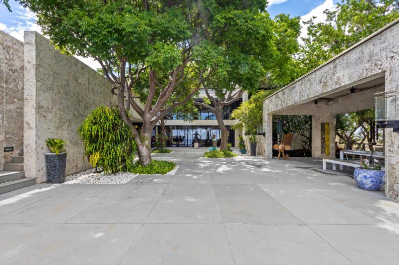  Single Family Homes Photo 60:  Manalapan,  FL 33462