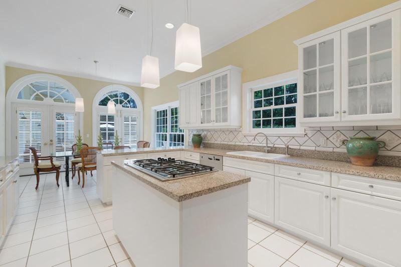  Single Family Homes Photo 10:  Palm Beach,  FL 33480