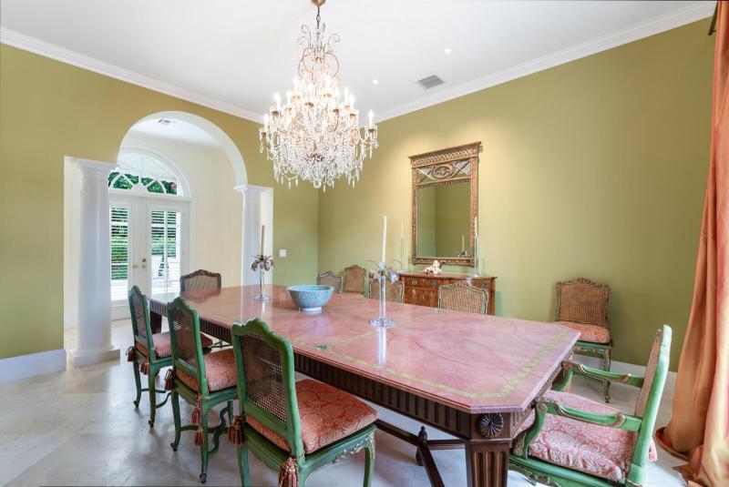  Single Family Homes Photo 12:  Palm Beach,  FL 33480