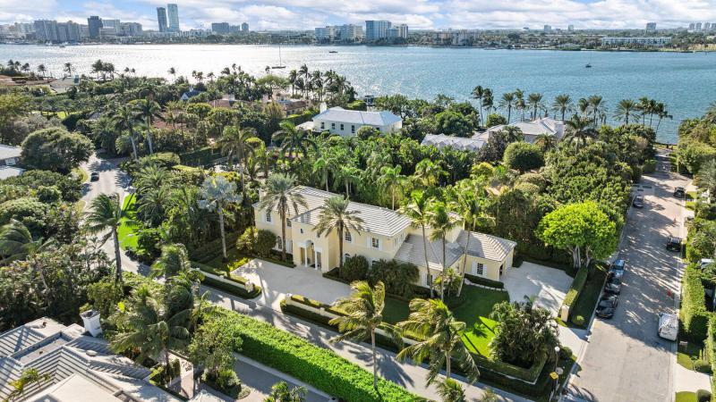  Single Family Homes Photo 2:  Palm Beach,  FL 33480