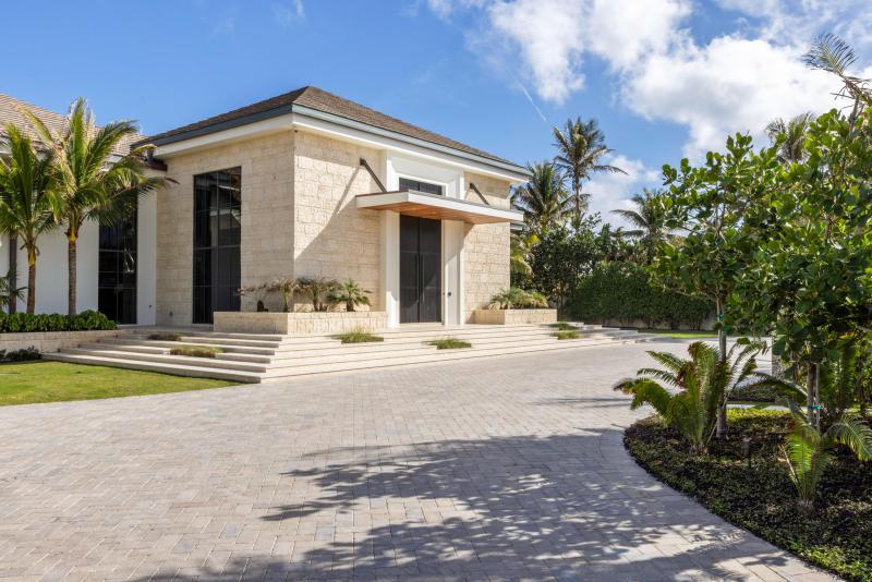  Single Family Homes Photo 13:  Manalapan,  FL 33462