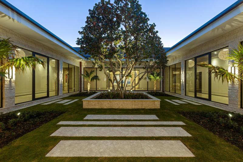  Single Family Homes Photo 18:  Manalapan,  FL 33462