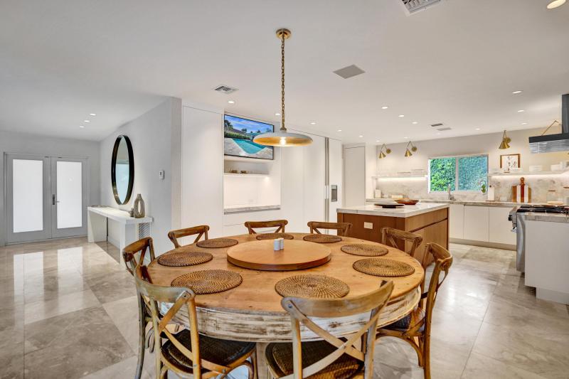  Single Family Homes Photo 14:  Deerfield Beach,  FL 33441