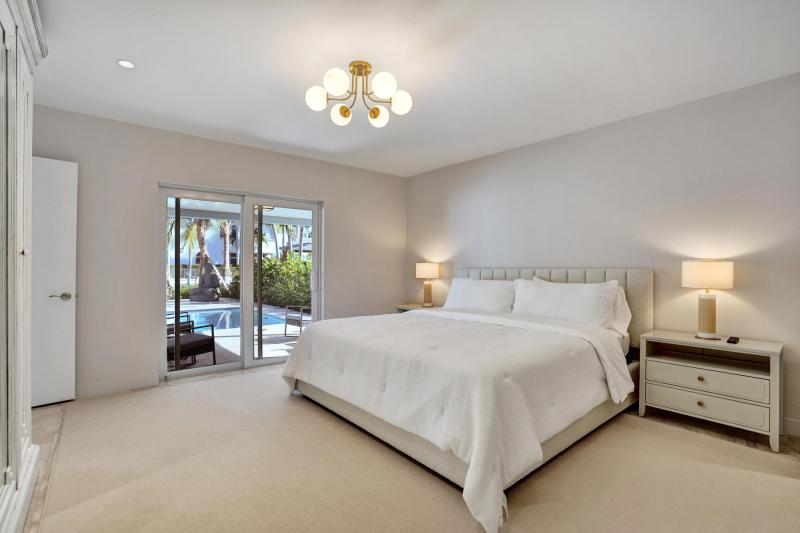  Single Family Homes Photo 23:  Deerfield Beach,  FL 33441