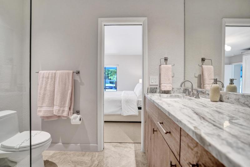  Single Family Homes Photo 27:  Deerfield Beach,  FL 33441