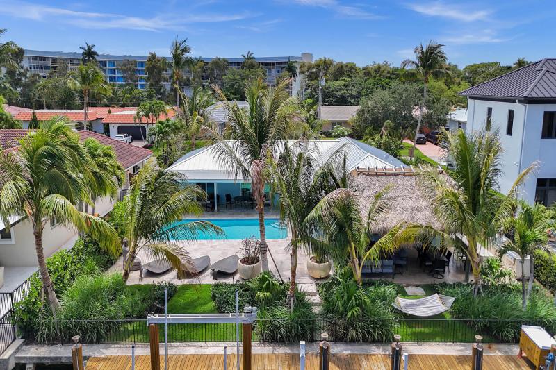  Single Family Homes Photo 3:  Deerfield Beach,  FL 33441