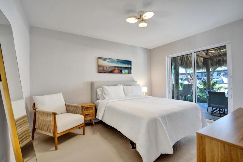  Single Family Homes Photo 30:  Deerfield Beach,  FL 33441