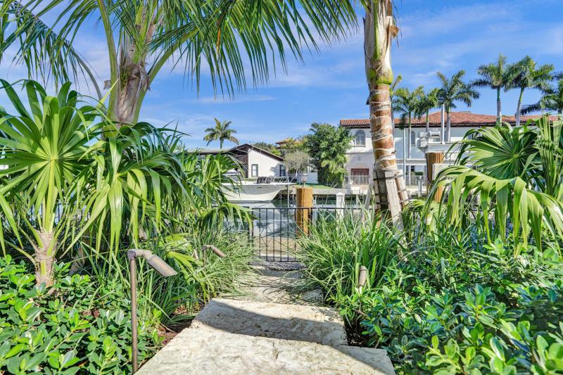  Single Family Homes Photo 42:  Deerfield Beach,  FL 33441