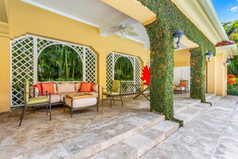  Single Family Homes Photo 16:  Palm Beach,  FL 33480