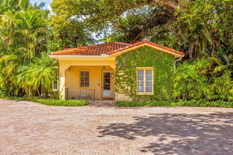 Single Family Homes Photo 19:  Palm Beach,  FL 33480