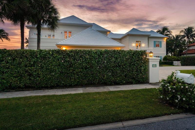  Single Family Homes Photo 100:  Manalapan,  FL 33462