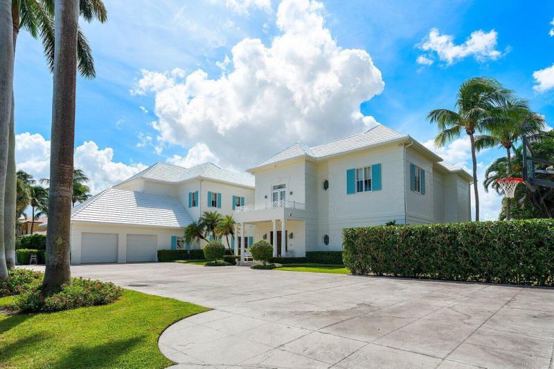  Single Family Homes Photo 2:  Manalapan,  FL 33462