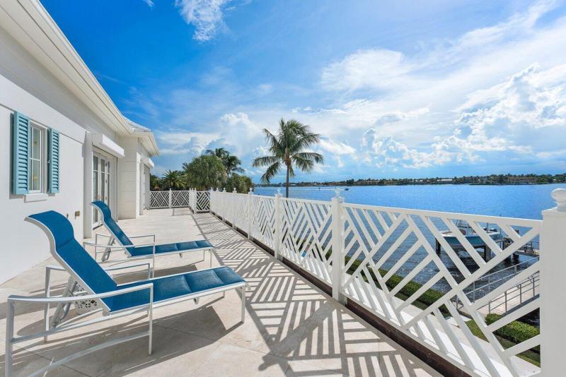  Single Family Homes Photo 49:  Manalapan,  FL 33462