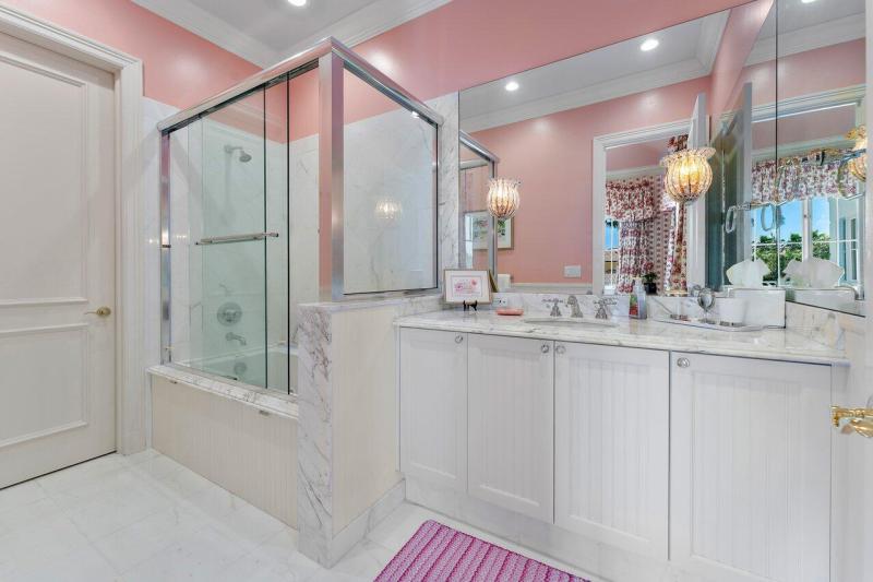  Single Family Homes Photo 58:  Manalapan,  FL 33462