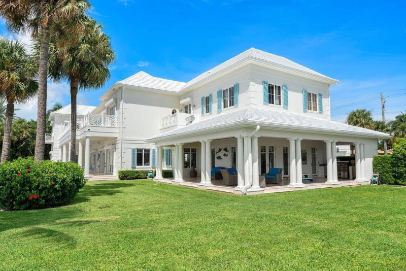  Single Family Homes Photo 65:  Manalapan,  FL 33462