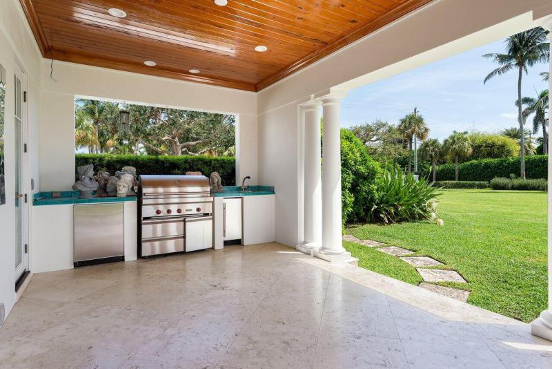  Single Family Homes Photo 68:  Manalapan,  FL 33462