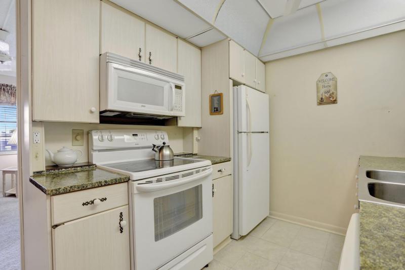  Condo & Townhome Photos
