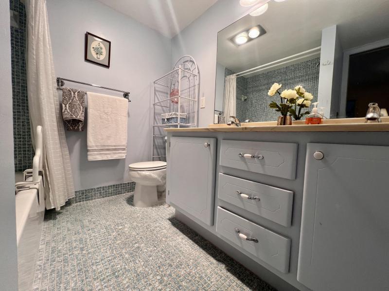  Condo & Townhome Photos
