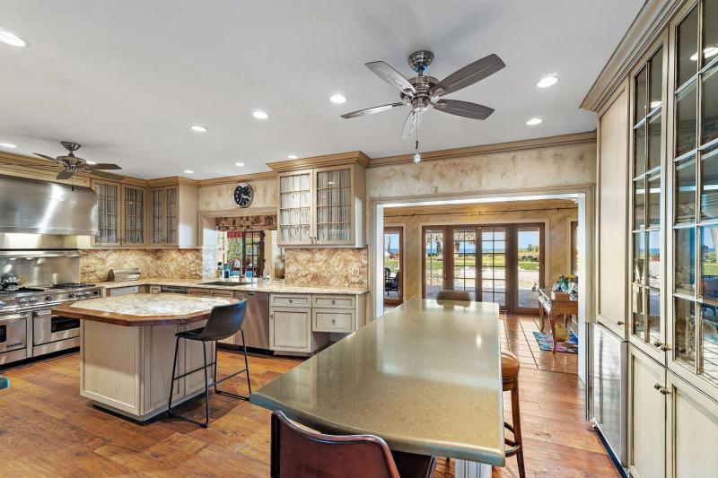  Single Family Homes Photo 11:  Hobe Sound,  FL 33455