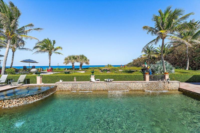 Single Family Homes Photo 18:  Hobe Sound,  FL 33455