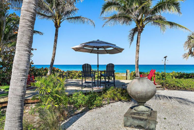  Single Family Homes Photo 26:  Hobe Sound,  FL 33455