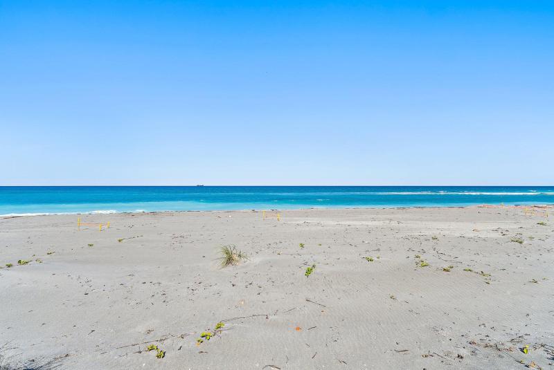  Single Family Homes Photo 28:  Hobe Sound,  FL 33455