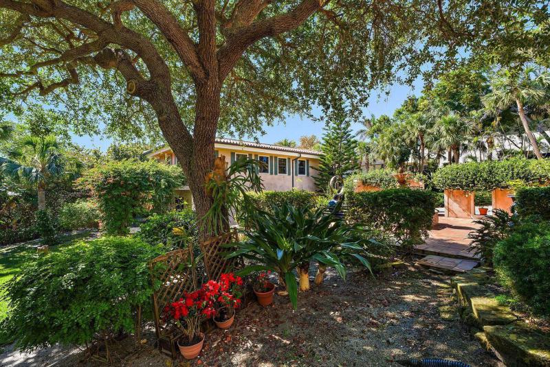  Single Family Homes Photo 5:  Hobe Sound,  FL 33455
