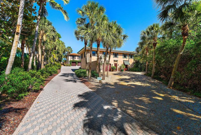  Single Family Homes Photo 51:  Hobe Sound,  FL 33455