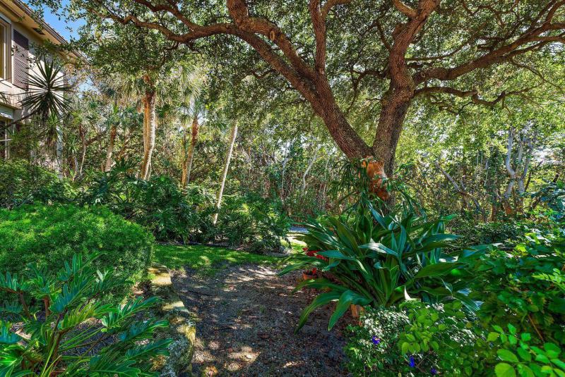  Single Family Homes Photo 55:  Hobe Sound,  FL 33455