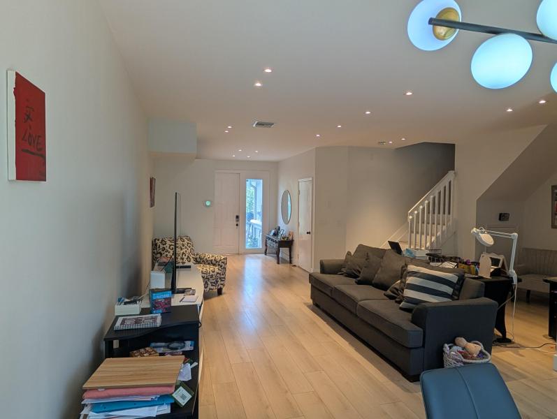  Condo & Townhome Photos