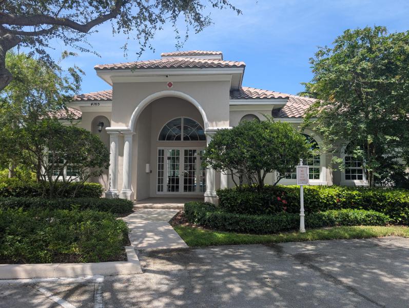  Condo & Townhome Photos