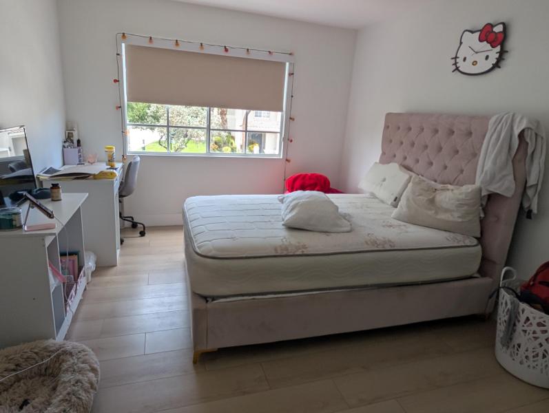  Condo & Townhome Photos