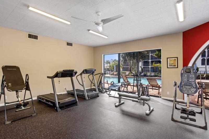  Condo & Townhome Photos