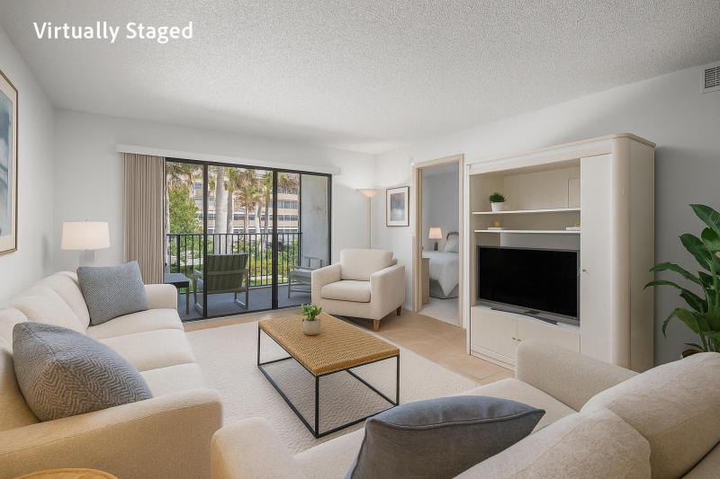  Condo & Townhome Photos