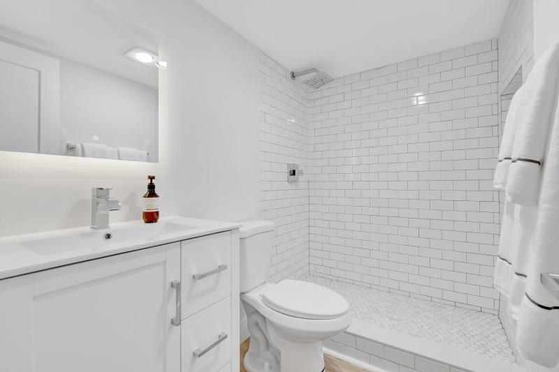  Condo & Townhome Photos