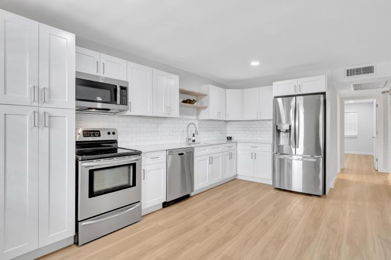 Condo & Townhome Photos